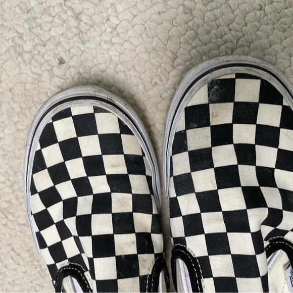 Classic Checkered Vans - Picture 6 of 6
